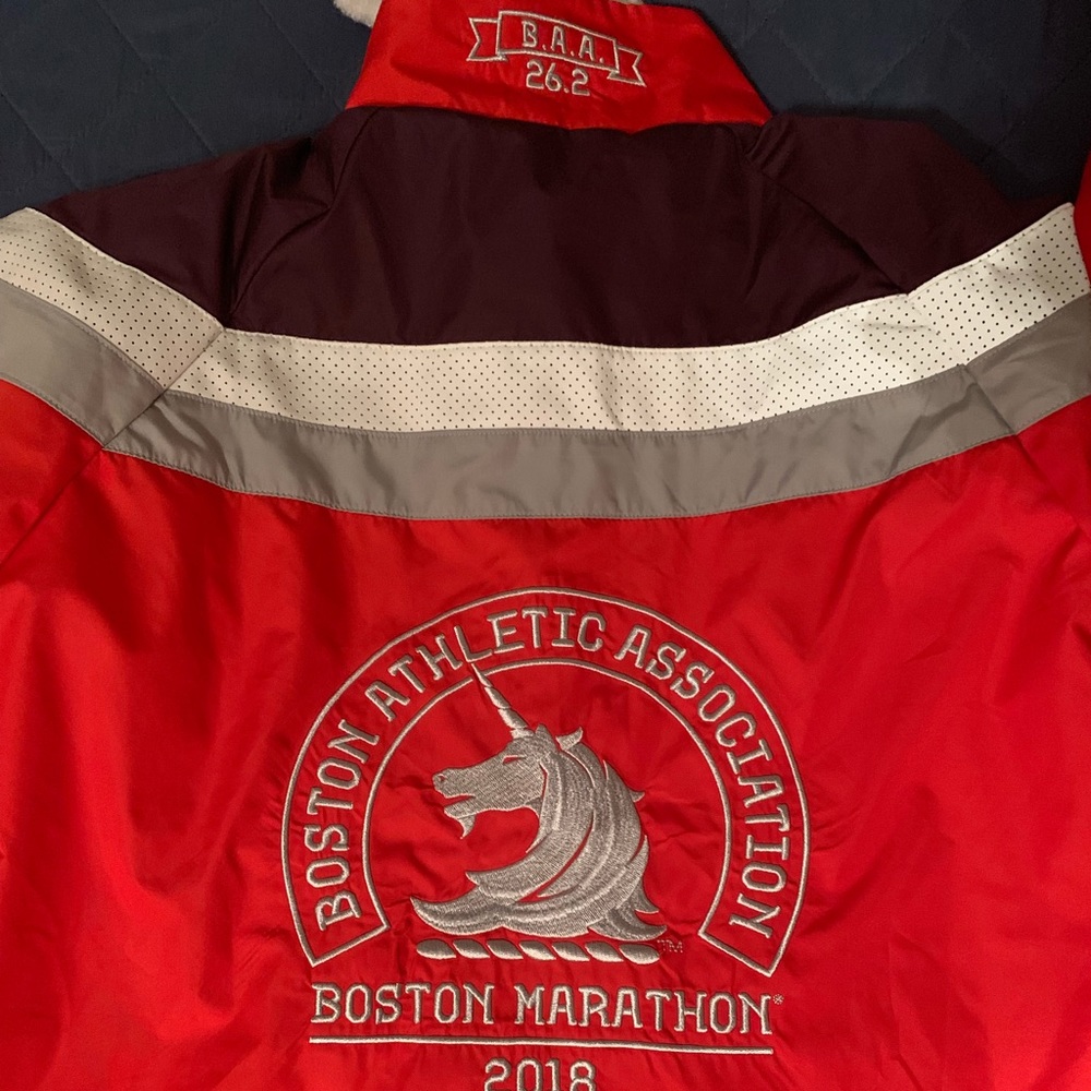 2018 BOSTON MARATHON ADIDAS JACKET SIZE M